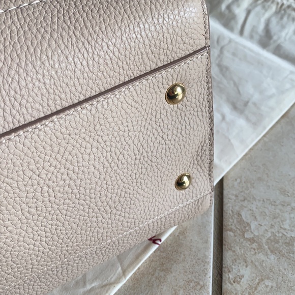 Ferragamo Amy Tote - Picture 5 of 9